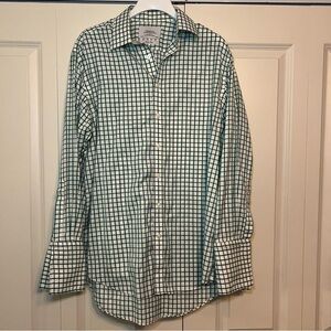 Charles Tyrwhitt men’s 100% cotton non iron cuff link button down. Size 16.5/34.